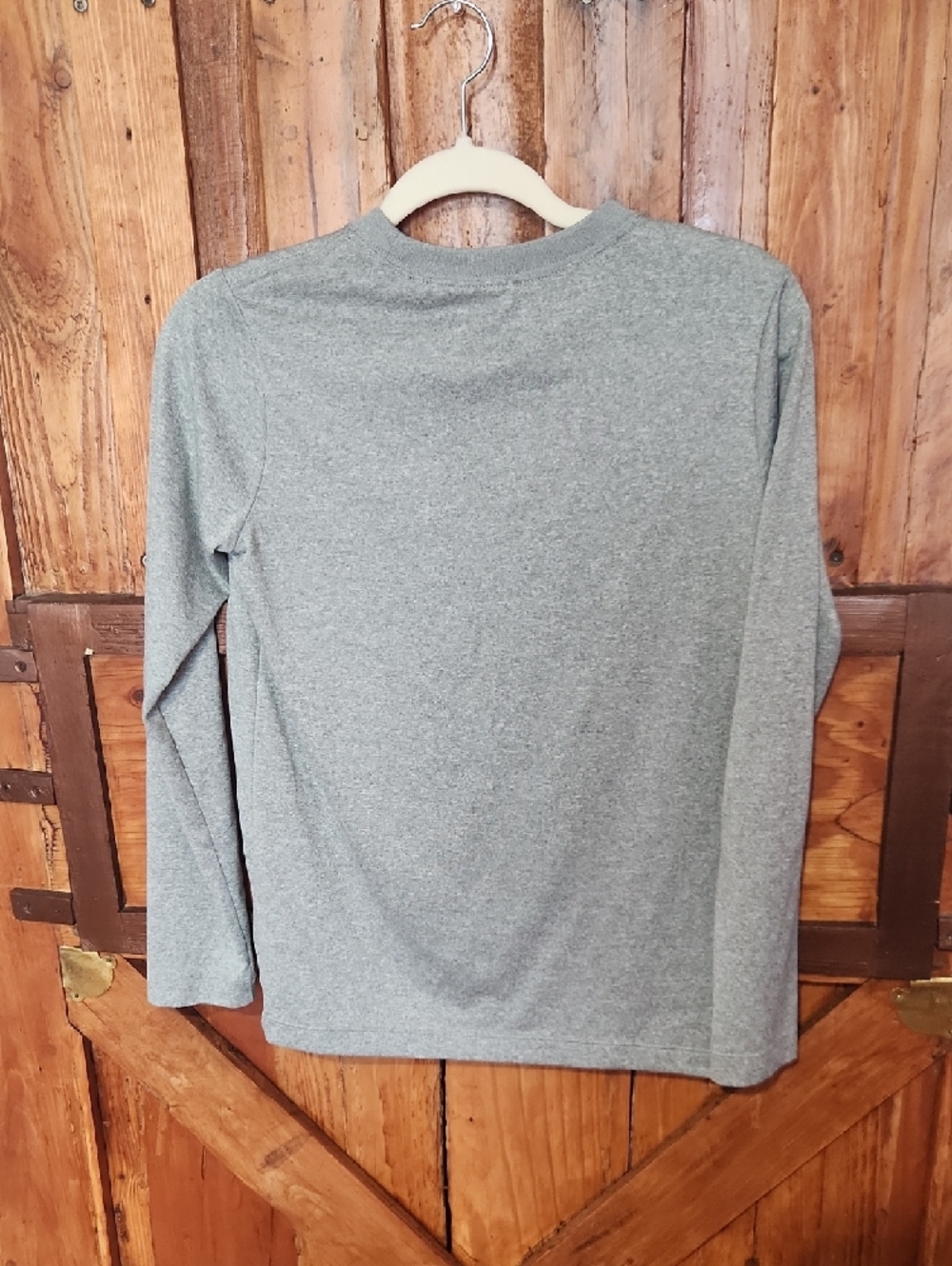 Nike Gray Long-Sleeve Kids Athletic Tee with White Swoosh - Picture 4 of 4
